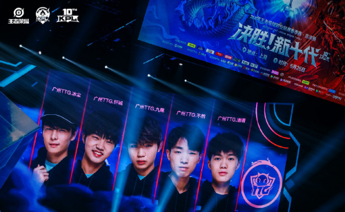 场高质量的 场高质量的